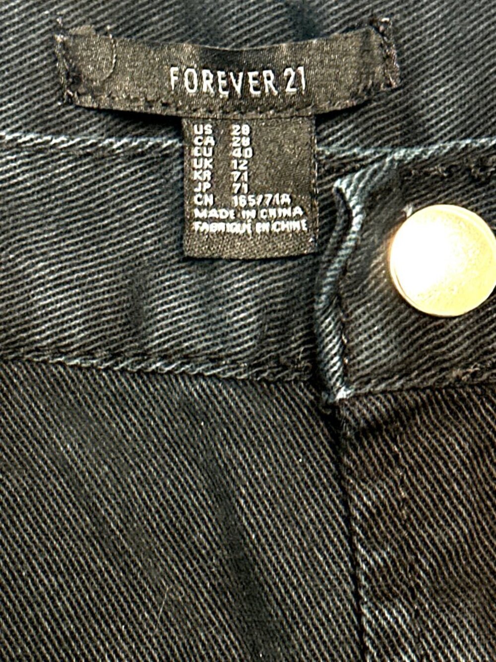 Forever 21 Size 28 Black Studded Shorts Frayed Cutoff Y2K Rocker Club Streetwear - Picture 5 of 9